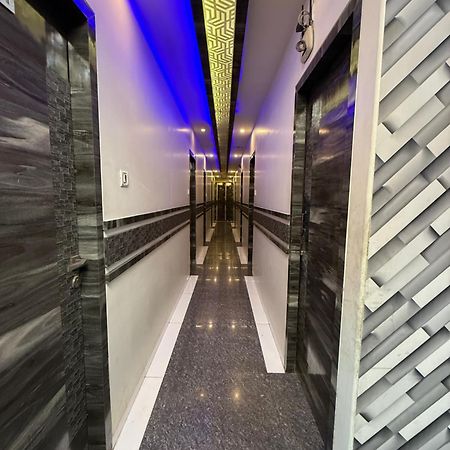 M E R I T O N Hotel T-2 Bombaj Exteriér fotografie